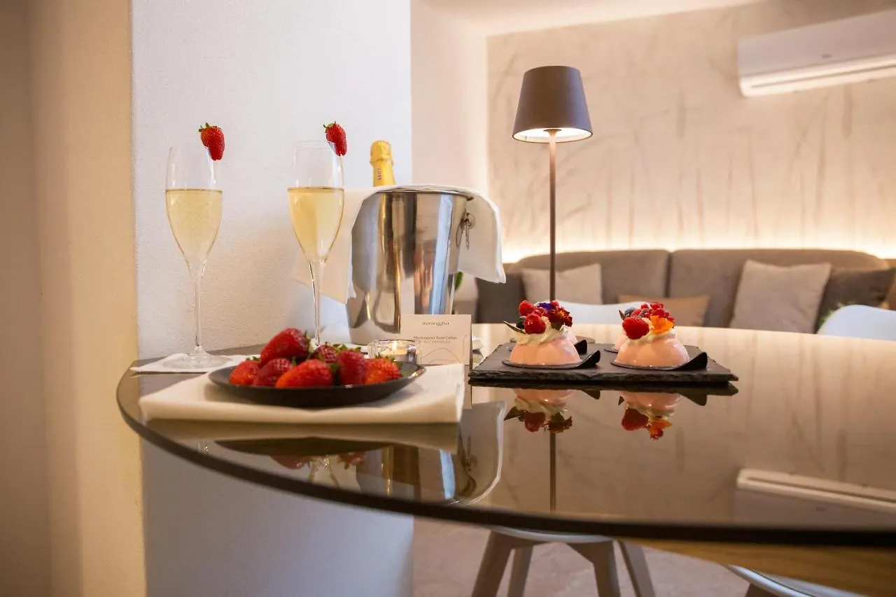 Meravigghia Suites Чефалу 0*,
