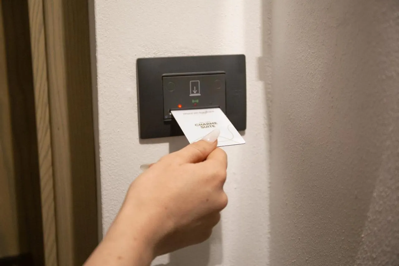Meravigghia Suites Чефалу